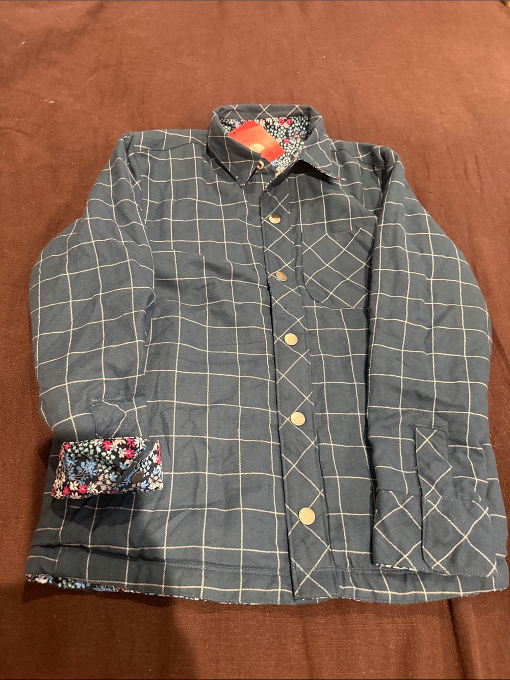 NWT girls button up Northface coat, reversible size 7/8.